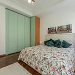 Petrarca 20a, Appartement *