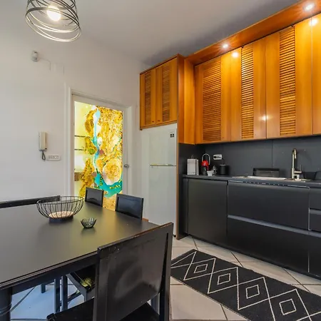 Apartament Petrarca 20a, Neapol