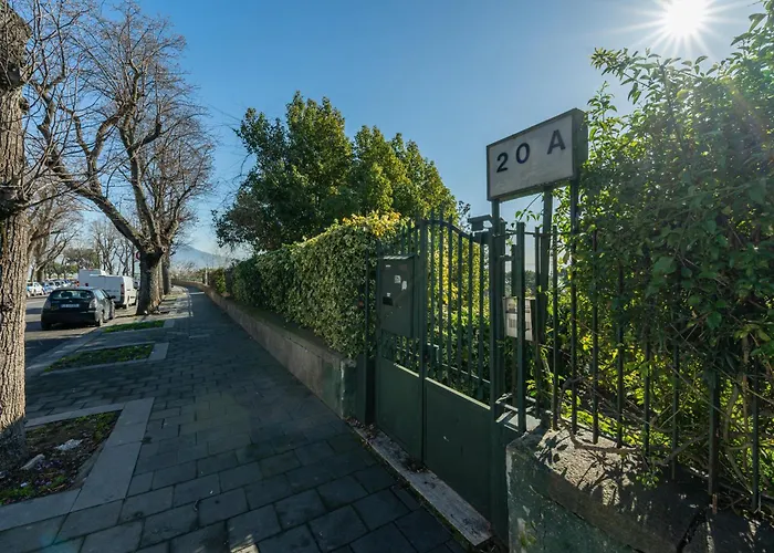 Petrarca 20a, Apartment